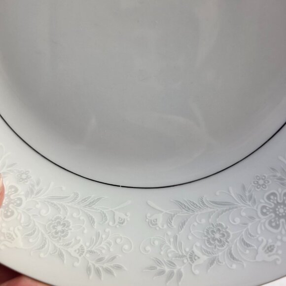 TWO Crown Ming Queen's Lace Soup Bowls White Flowers Platinum Trim - Picture 10 of 16